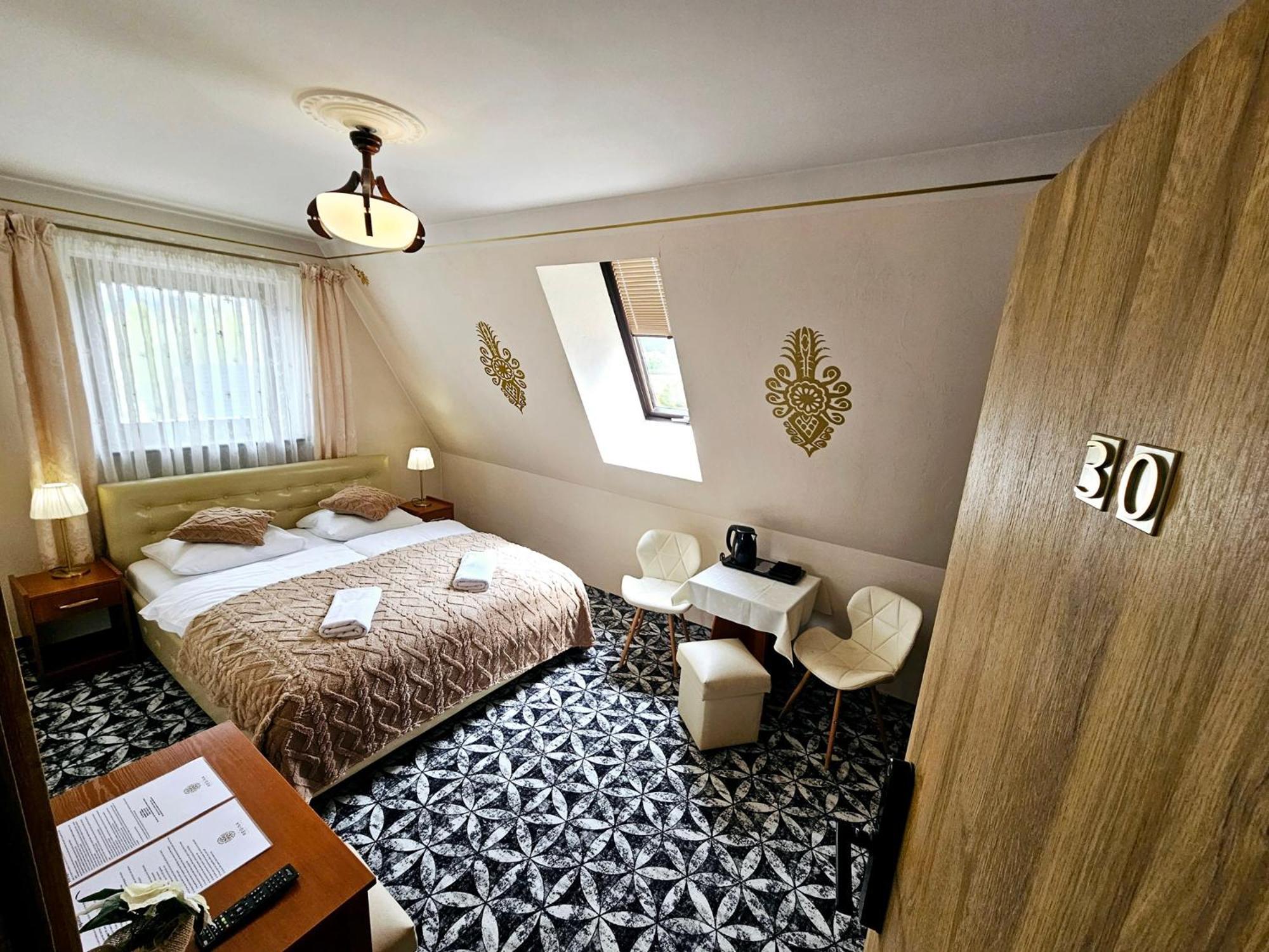 ОТЕЛЬ WILLA REGINA I RESORT & SPA ЗАКОПАНЕ 3* (Польша) - от 8695 UAH | NOCHI